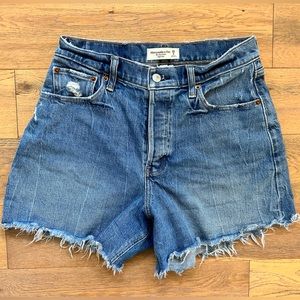 Abercrombie Denim High Rise Dad Shorts - Size: 28/6 - 4.5” inseam